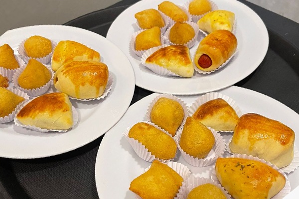 buffet-de-coquetel-salgados-fritos-e-assados-em-domicilio-sao-paulo-pikuka-festas-e-eventos